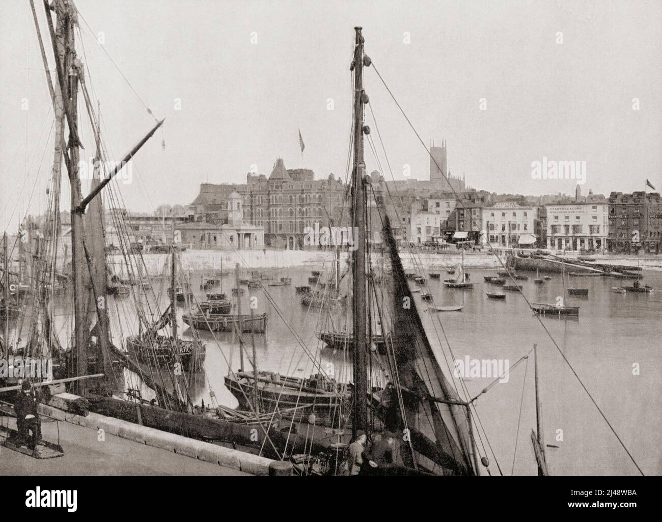 The harbour and jetty, Margate, Kent, England, seen here in the 19th century.  From Around The Coast,  An Album of Pictures from Photographs of the Chief Seaside Places of Interest in Great Britain and Ireland published London, 1895, by George Newnes Limited. Stock Photo