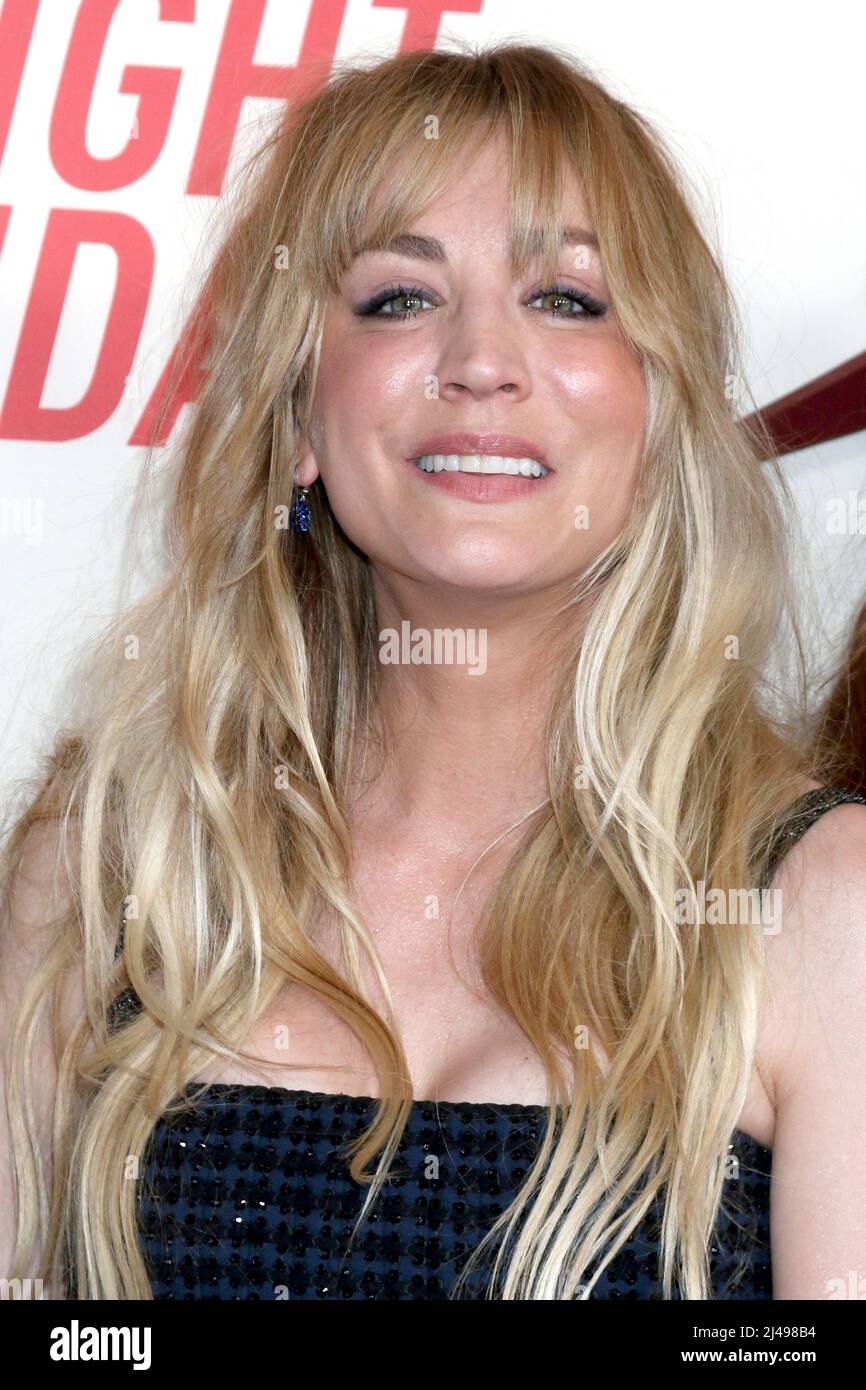 Kaley cuoco hi-res stock photography and images - Page 9 - Alamy