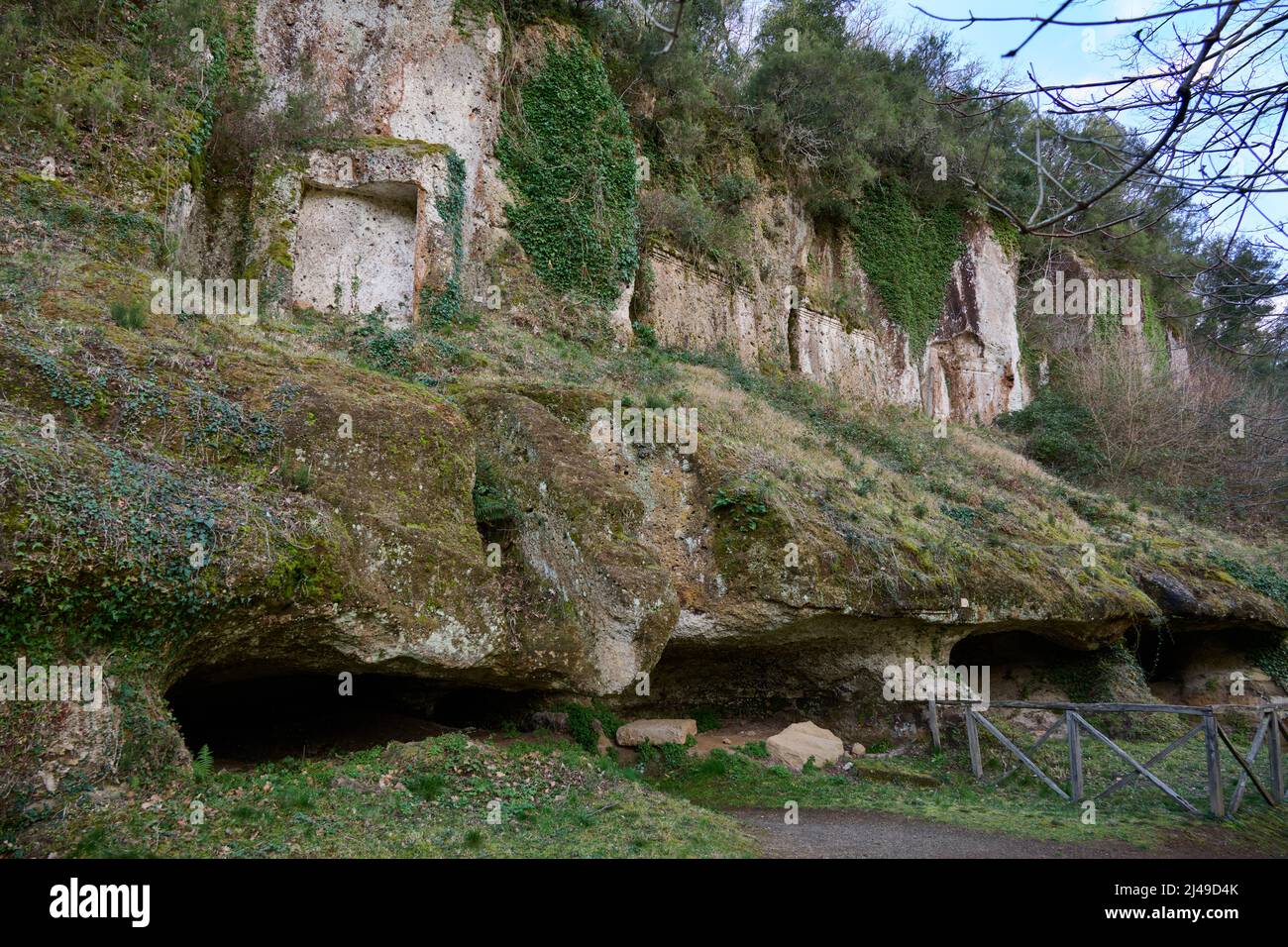 parco archeologico città del tufo