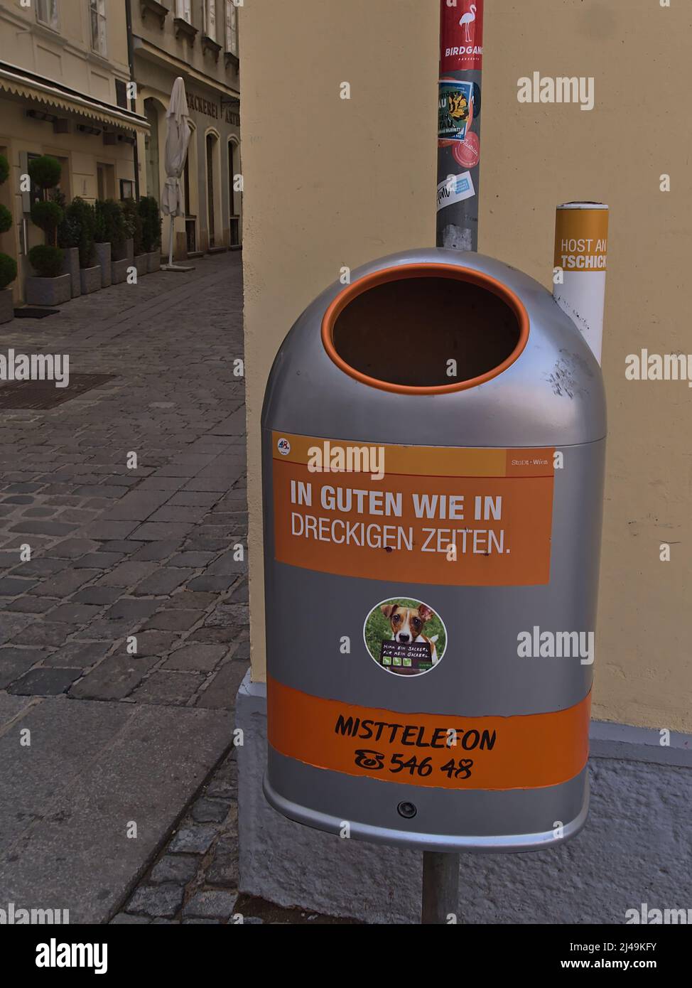 Rubbish bin slogan waste hi-res stock photography and images - Alamy
