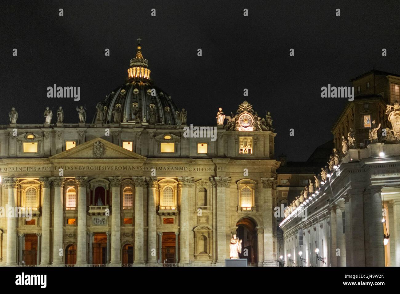 St. Peter's Basilica for the holidays on a rainy evening, Italy Stock Photo