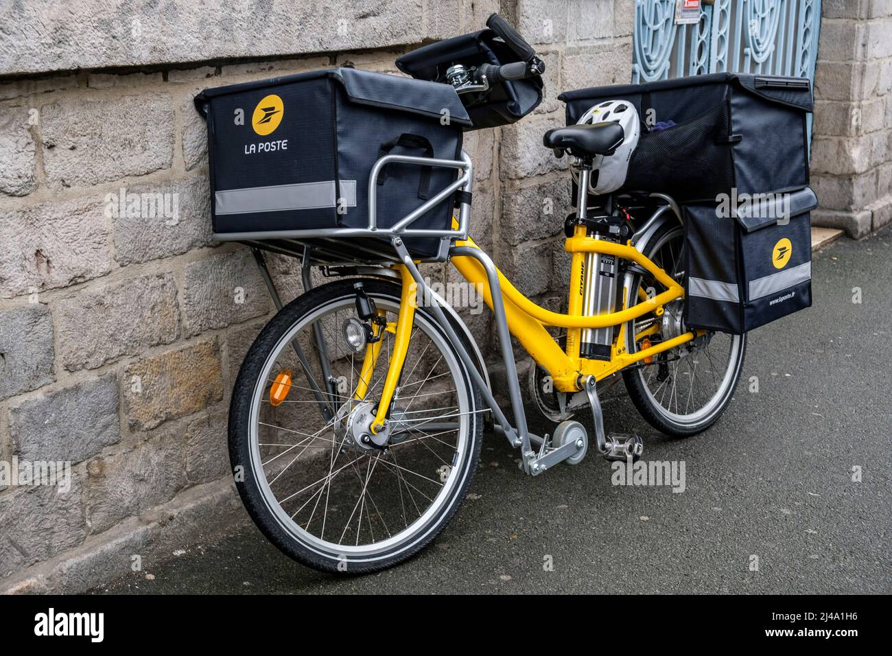 French post bicycle during a postal route Postier francais en tournee a velo  Stock Photo - Alamy