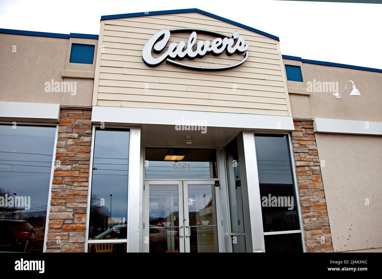 Entrance to Culver's fast food restaurant. St Paul Minnesota MN USA Stock Photo