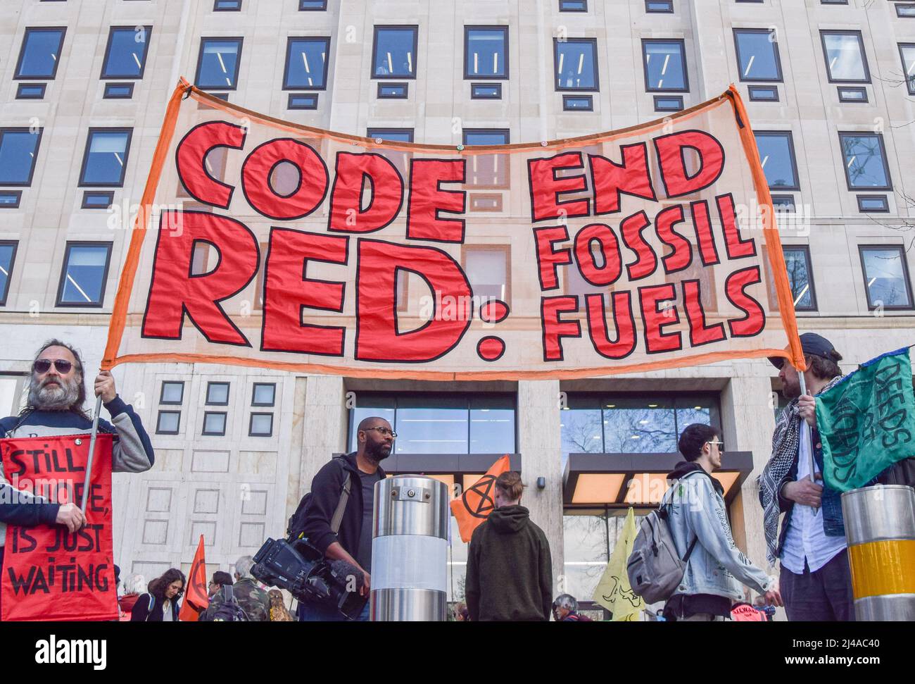 London, UK. 13th April 2022. Extinction Rebellion activists caused chaos at the London headquarters of oil giant Shell, with dozens of protesters gluing themselves to the floor outside the entrance and several inside the building. Credit: Vuk Valcic/Alamy Live News Stock Photo
