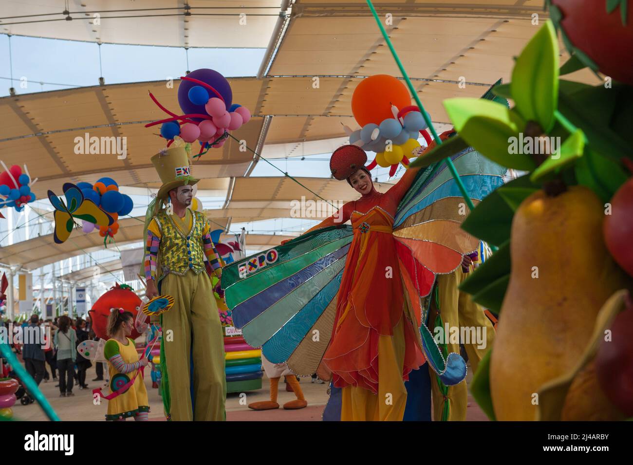 European clown hi-res stock photography and images - Alamy, image size:1300x955