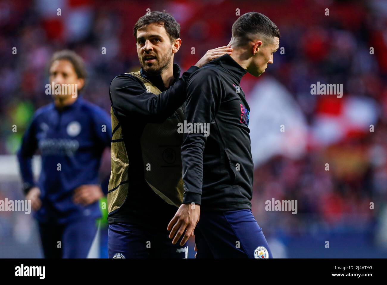 MADRID, SPAIN - APRIL 13: Bernardo Silva of Manchester City, Phil Foden of Manchester City prior to the UEFA Champions League Quarter-Finals, Second Leg match between Atlético Madrid and Manchester City at Wanda Metropolitano on April 13, 2022 in Madrid, Spain (Photo by DAX Images/Orange Pictures) Credit: Orange Pics BV/Alamy Live News Stock Photo
