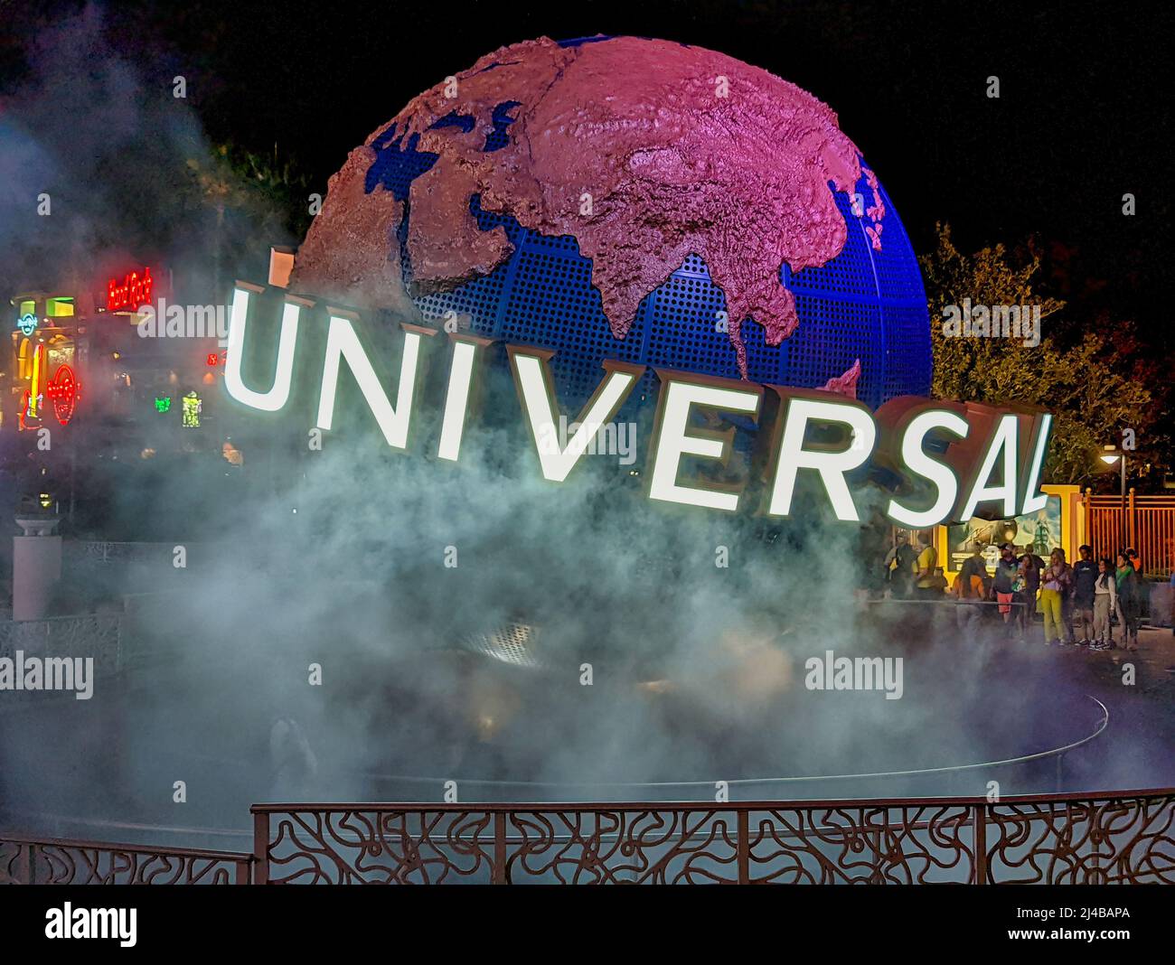 ORLANDO, USA - MARCH 07, 2022: Universal Studios globe at night located ...