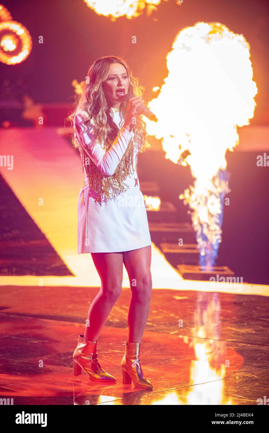 Nashville, Tenn. - April 11, 2022 Carly Pearce performs during the 2022 CMT Awards on April 11, 2022 at Municipal Auditorium in Nashville, Tenn. Credit: Jamie Gilliam/The Photo Access Stock Photo