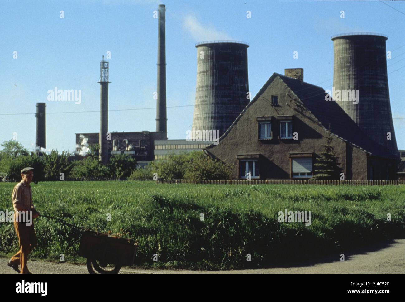 east germany pollution a leipzig Mai 1990 thermal power plant Stock Photo