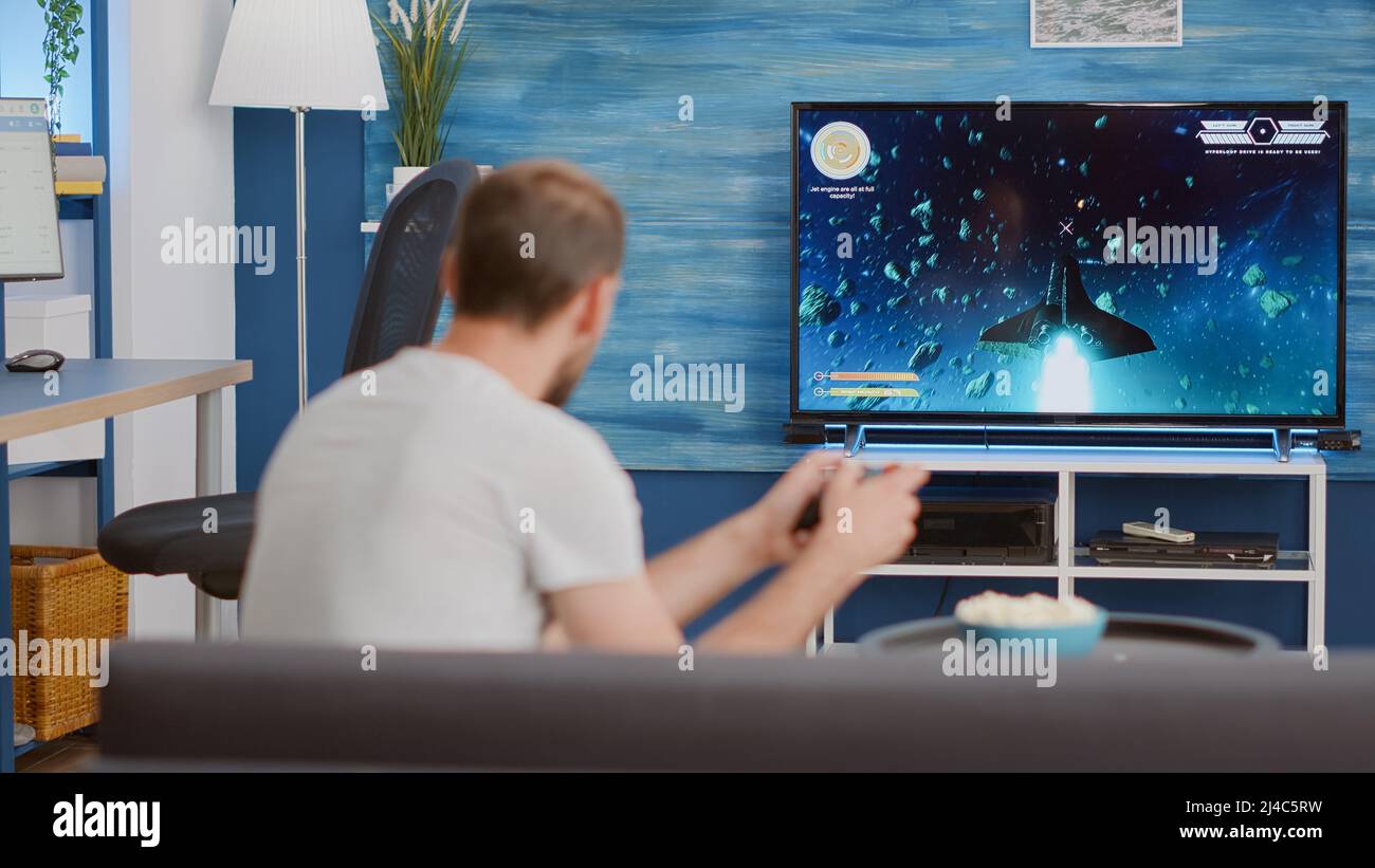 Cyber gamer fight with girlfriend about playing first person shooter video  game for online competition. Pro player performing on powerful pc in gaming  room home during online tournament Stock Photo - Alamy