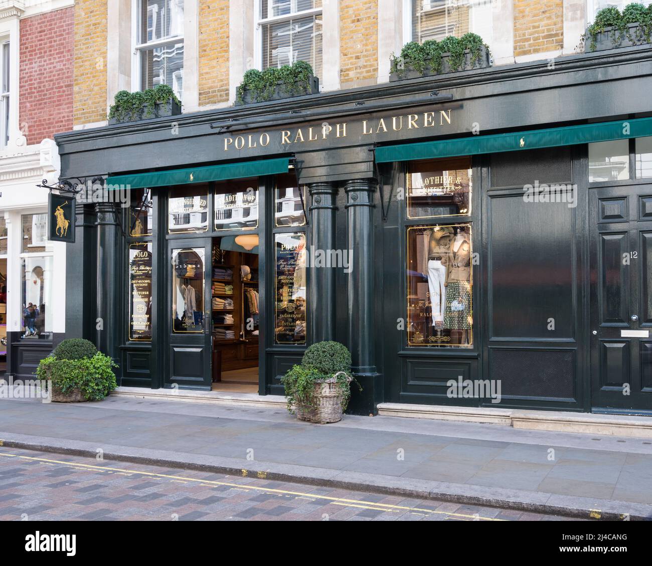 Exterior of the Polo Ralph Lauren Covent Garden clothing store. London ...