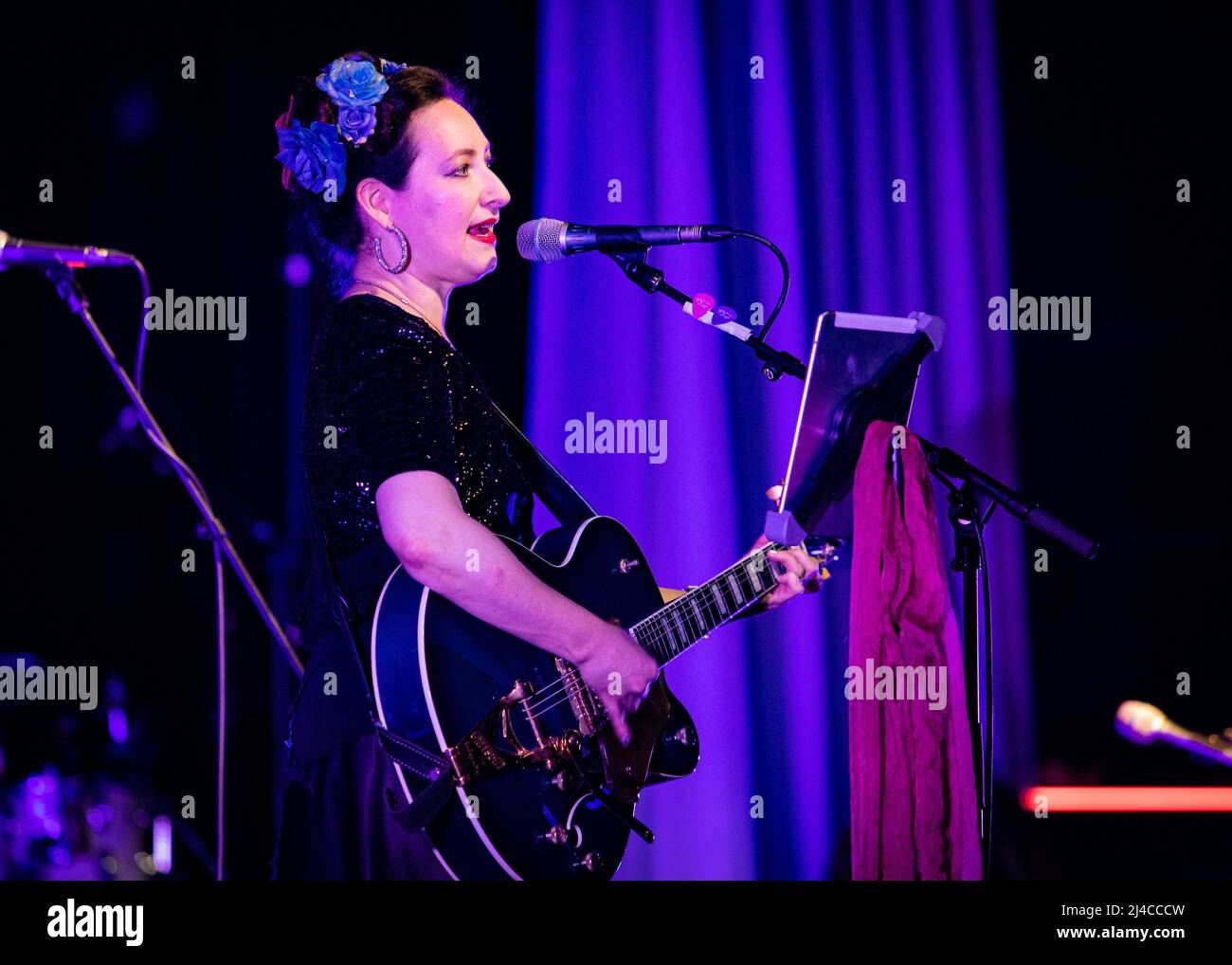 Rachael Sage, Imelda May Tour Support, Made to Love Tour, Cliffs