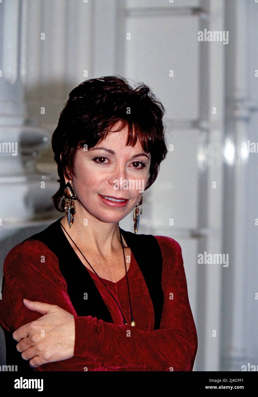 Isabel Allende, chilenisch amerikanische Schriftstellerin und Journalistin, bei einem Pressetermin in Hamburg, Deutschland 1993 Stock Photo