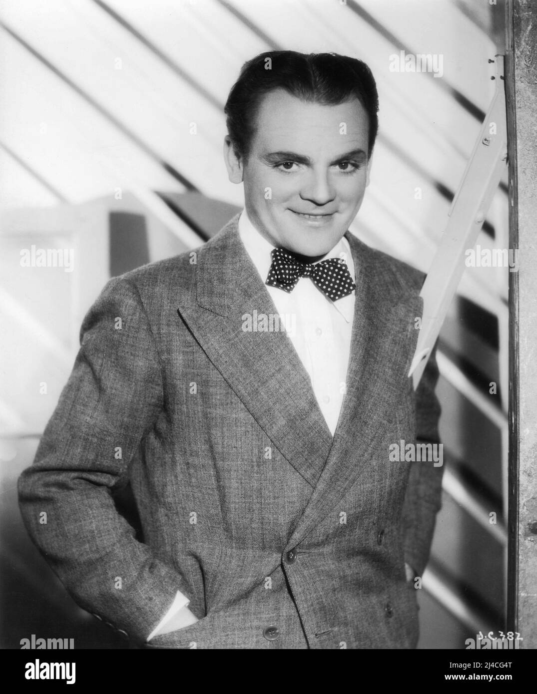 JAMES CAGNEY 1938 Portrait publicity for Warner Bros Stock Photo Alamy