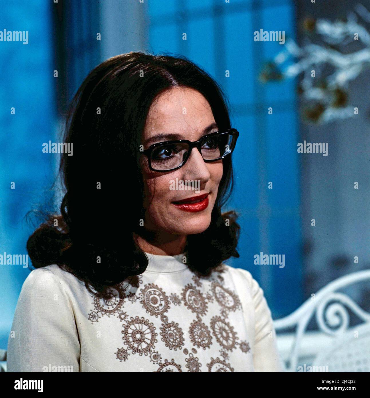 Nana Mouskouri, weltweit erfolgreiche griechische Sängerin, im Bild