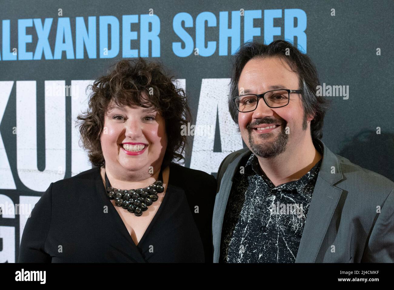 Meal, Deutschland. 12th Apr, 2022. Actress Meltem KAPTAN, with husband  Daniel HOLL, film premiere RABIYE KURNAZ AGAINST GEORGE W. BUSH in the  Lichtburg in Essen, April 12th, 2022. Credit: dpaAlamy Live News