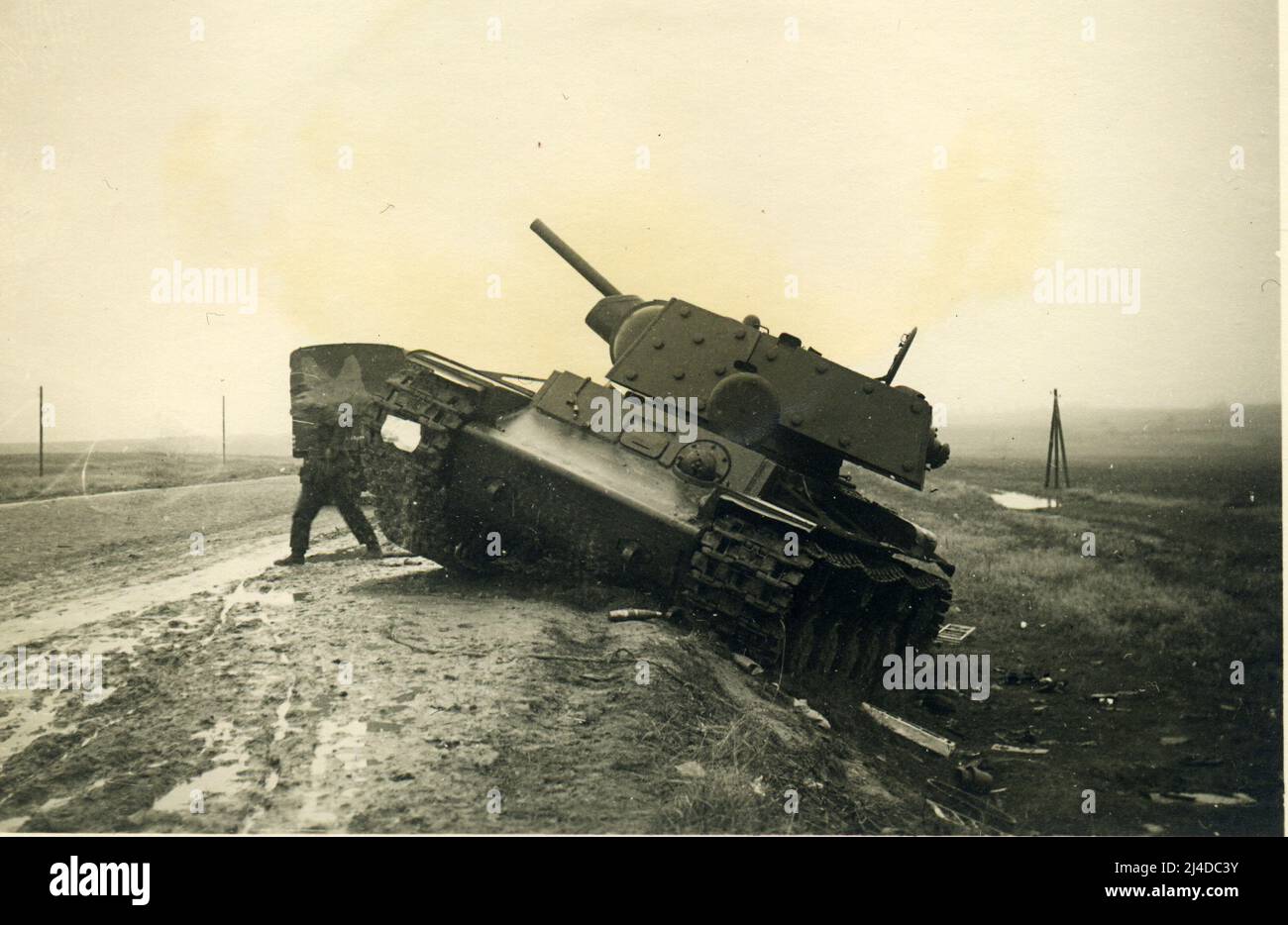 WW2 Photo of abandoned Russian KV-1 series tank - Operation Barbarossa 1941 WW2 Photo of abandoned Russian KV-1 series tank - Operation Barbarossa 1941