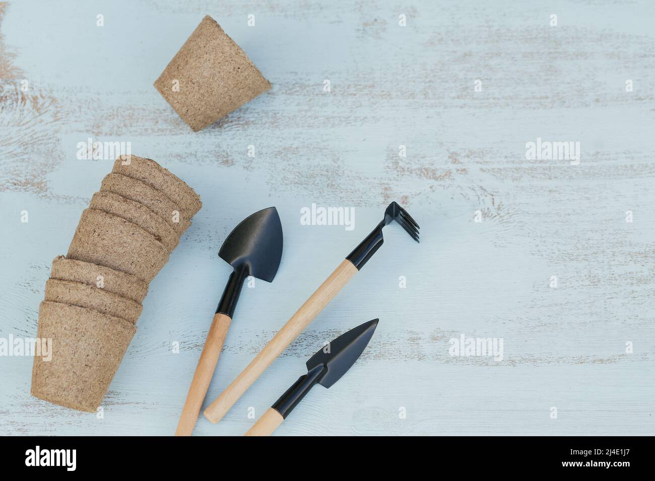 Seedling garden tools hi-res stock photography and images - Alamy