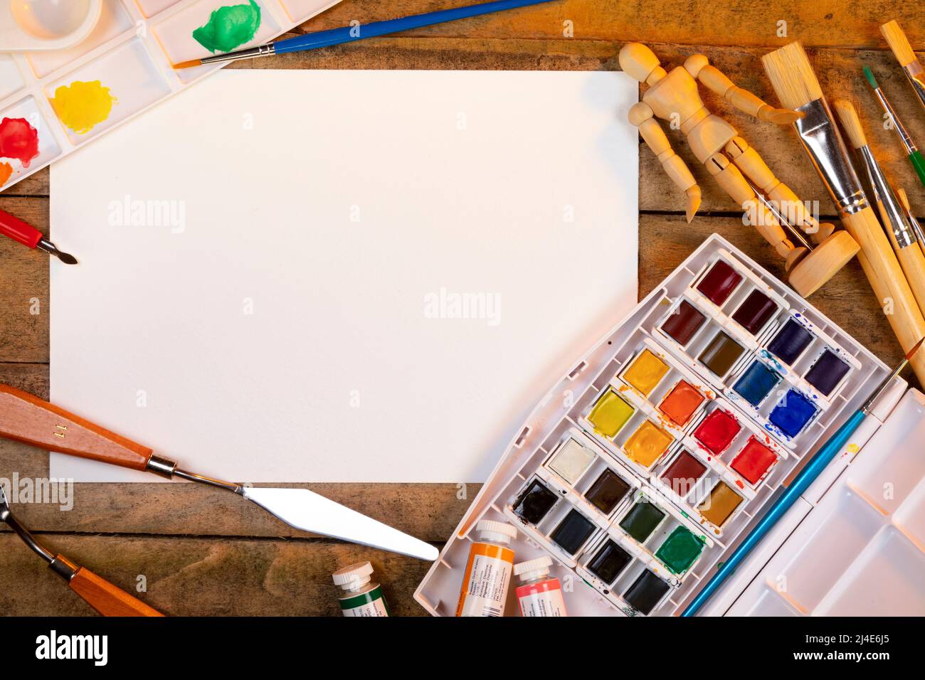 Artists palette art materials hi-res stock photography and images - Alamy