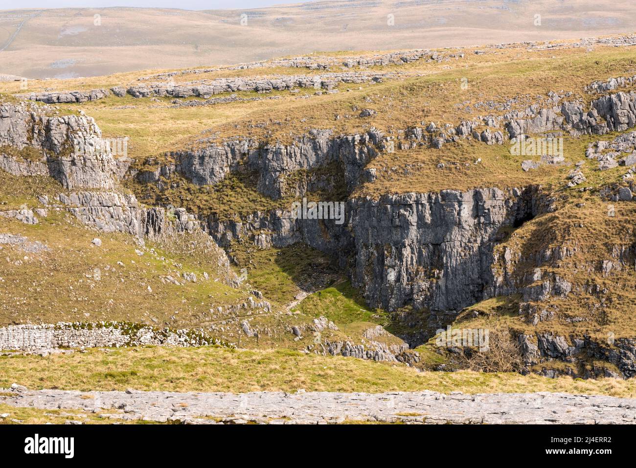 Limestone outcropping on Malham Moor, Yorkshire Dales National Park Stock Photo