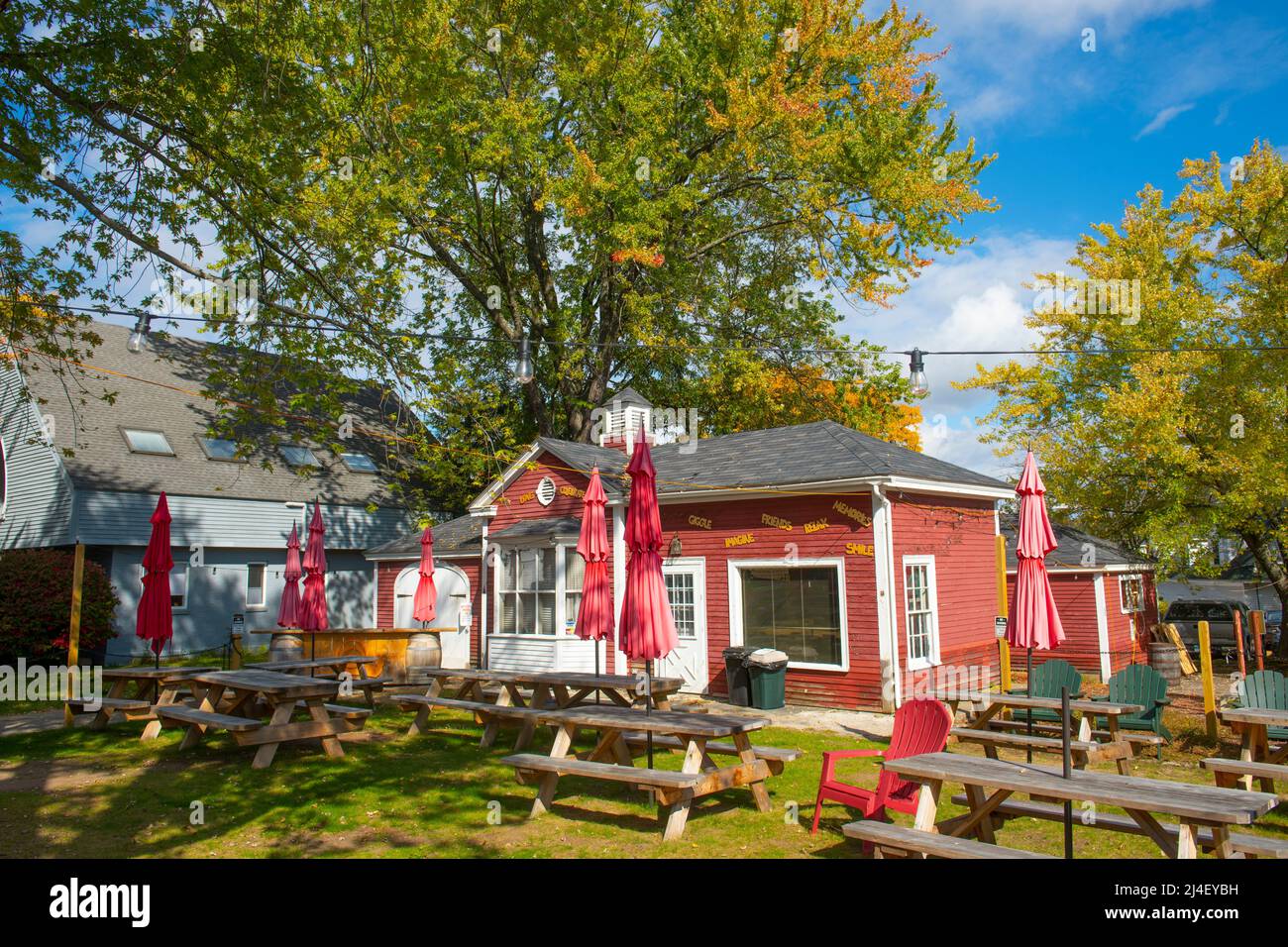 Historic commercial building at 62 Main Street in historic town center