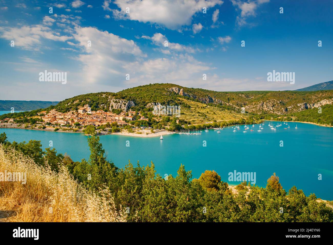 Clear azure water mountains hi-res stock photography and images - Alamy