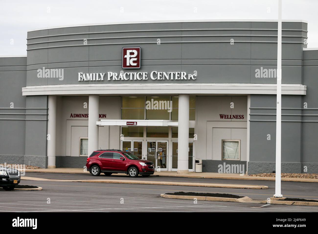 Selinsgrove, United States. 14th Apr, 2022. A Family Practice Center is seen at an anchor location at the Susquehanna Valley Mall near Selinsgrove, Pennsylvania, on April 14, 2022. (Photo by Paul Weaver/Sipa USA) Credit: Sipa USA/Alamy Live News Stock Photo