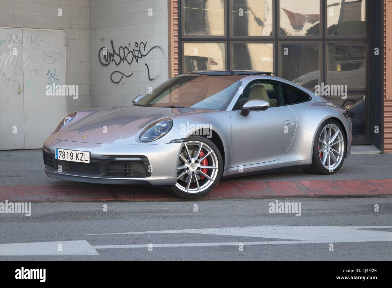 Porsche 992 hi-res stock photography and images - Alamy