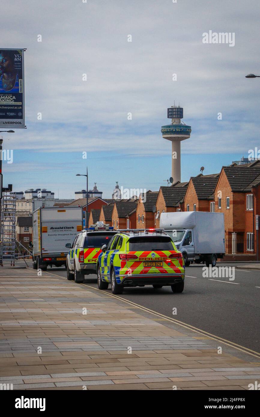 Liverpool, Police Cars / vehicles on Mount Pleasant with Radio City Tower Stock Photo