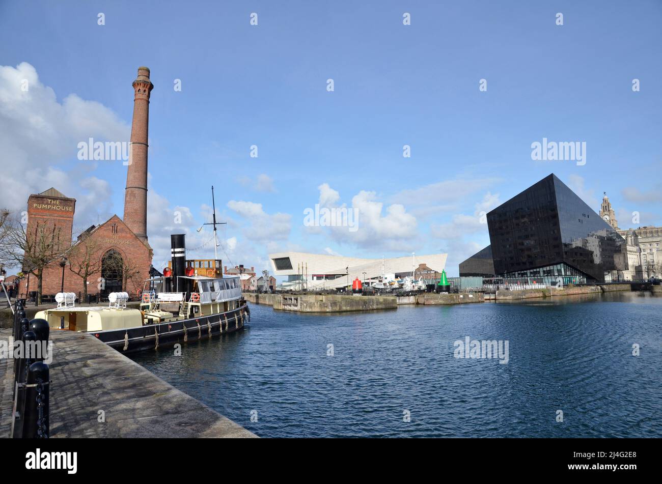 The Pumphouse public house and Open Eye Gallery on Liverpool Docks in Merseyside Stock Photo
