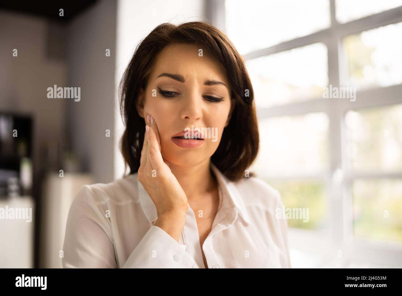 Sore Tooth Decay. Woman Mouth With Dental Ache Stock Photo Alamy
