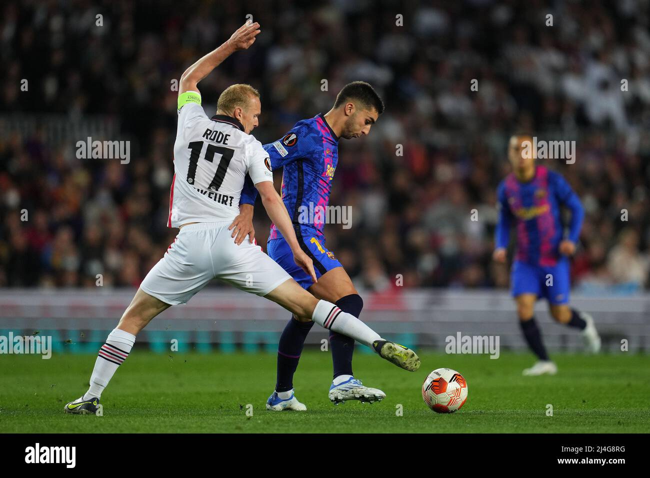 Ferran Torres of FC Barcelona and Sebastian Rode of Eintracht Frankfurt during the UEFA Europa League match, Quarter Final, Second Leg, between FC Barcelona and Eintracht Frankfurt played at Camp Nou Stadium on April 14, 2022 in Barcelona, Spain. (Photo by Colas Buera / PRESSINPHOTO) Stock Photo