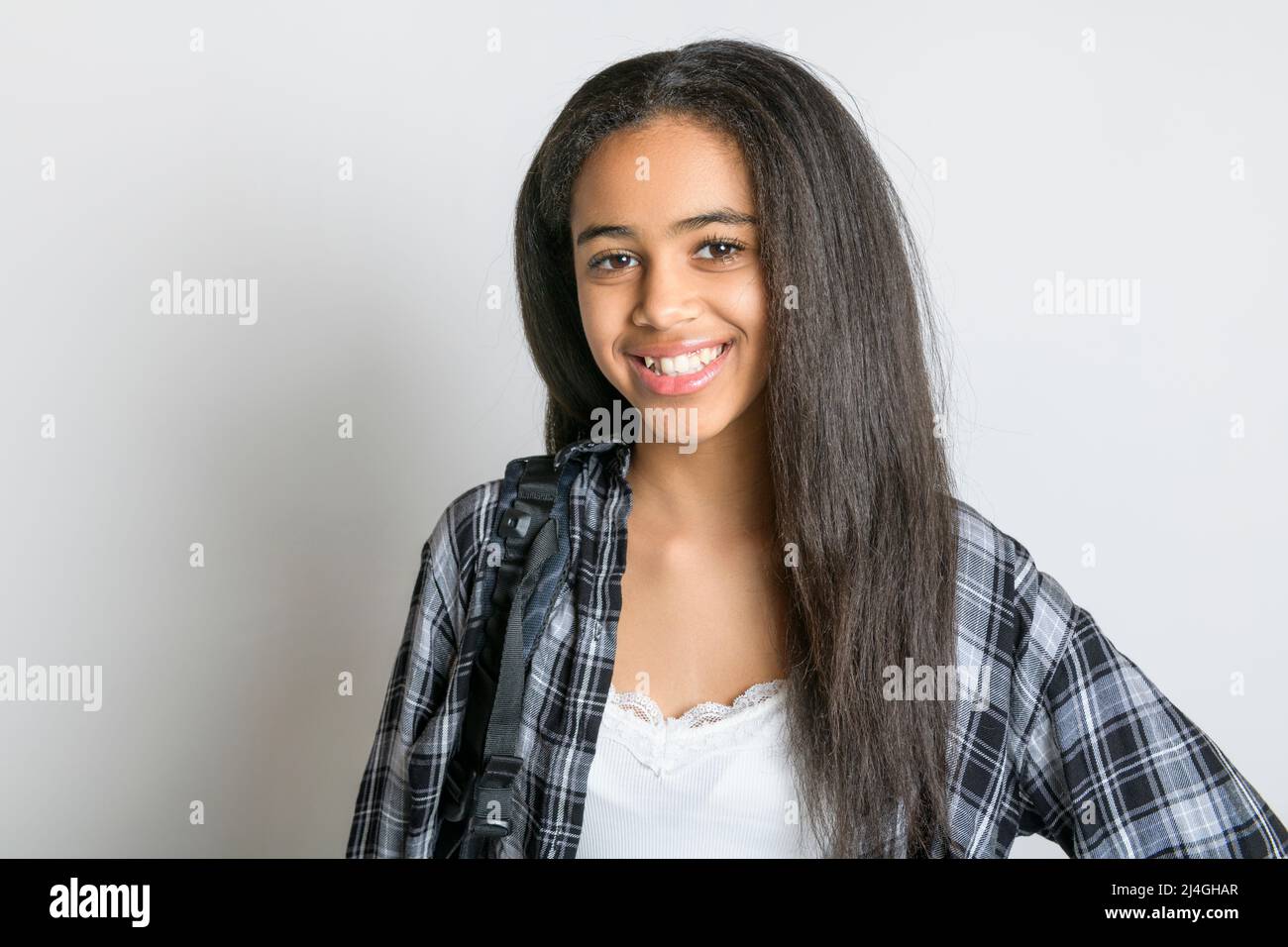 Afro girl teen 13 hi-res stock photography and images - Alamy