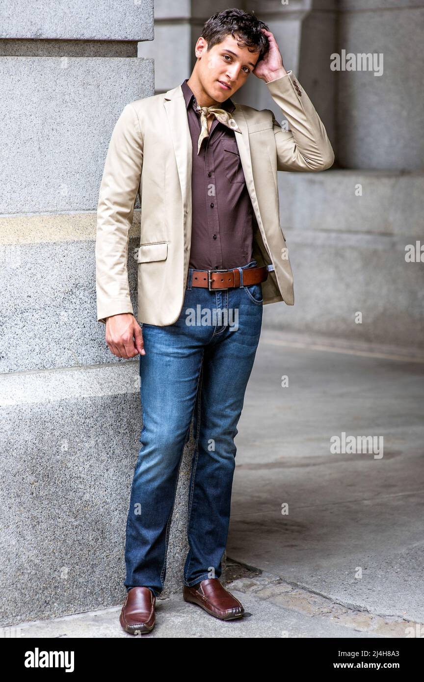 Beige blazer and blue pants hi-res stock photography and images - Alamy
