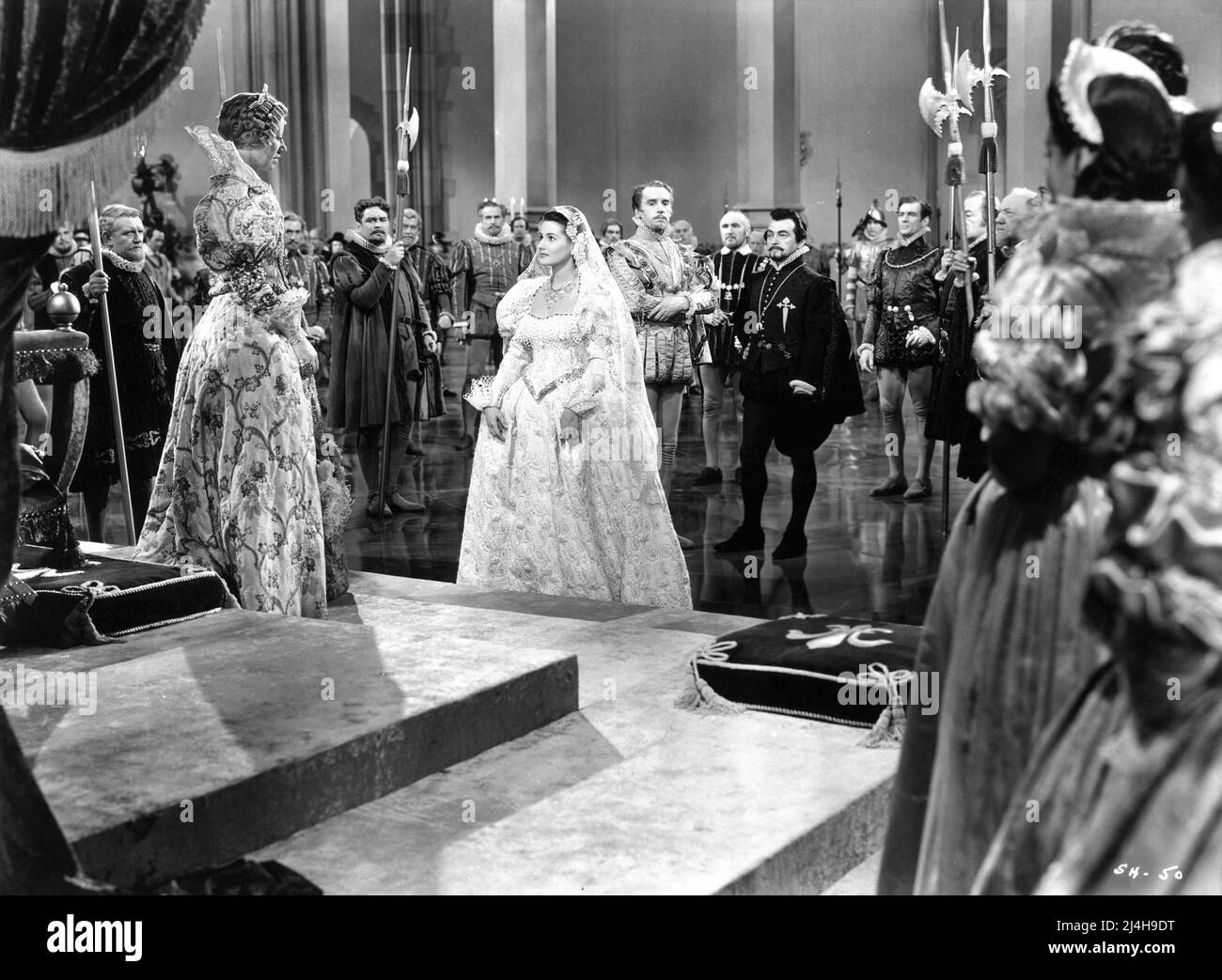 FLORA ROBSON as Elizabeth the First BRENDA MARSHALL HENRY DANIELL and CLAUDE RAINS in THE SEA HAWK 1940 director MICHAEL CURTIZ writers Howard Koch and Seton I. Miller costumes Orry-Kelly music Erich Wolfgang Korngold Warner Bros. Stock Photo