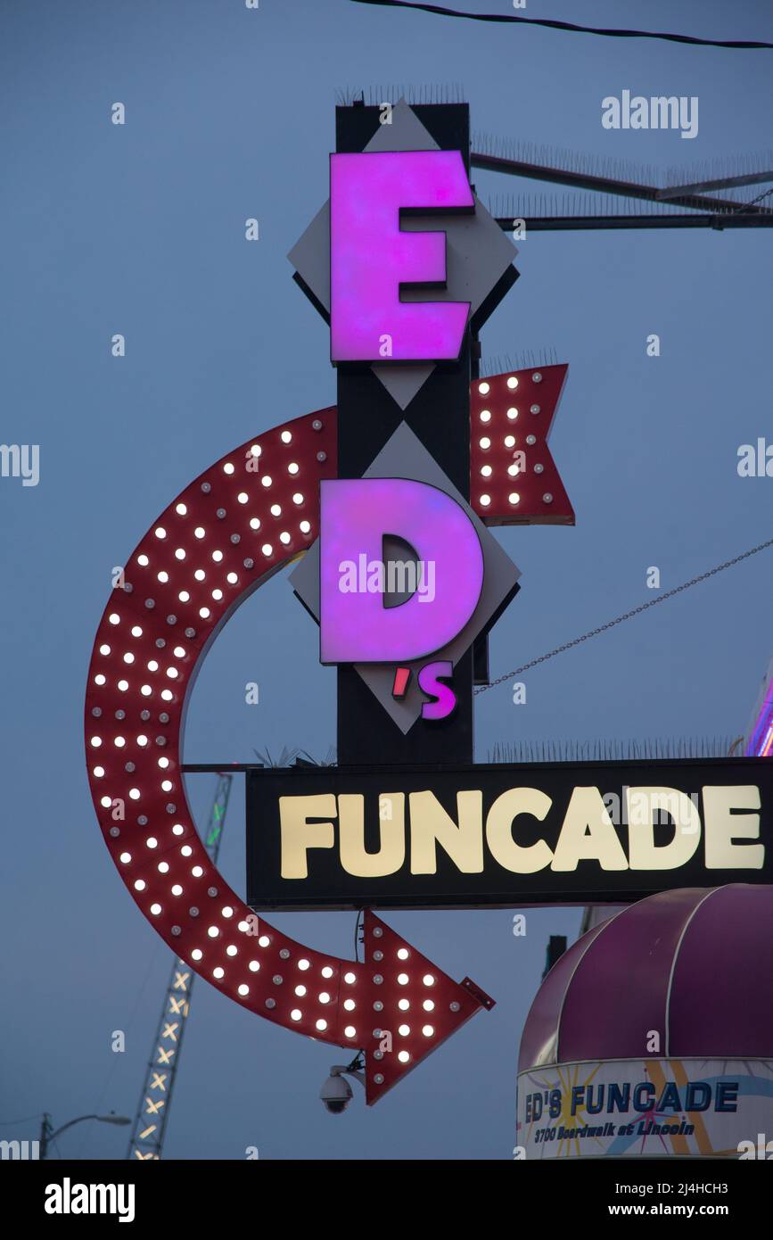 Wildwood, New Jersey neon sign Stock Photo Alamy