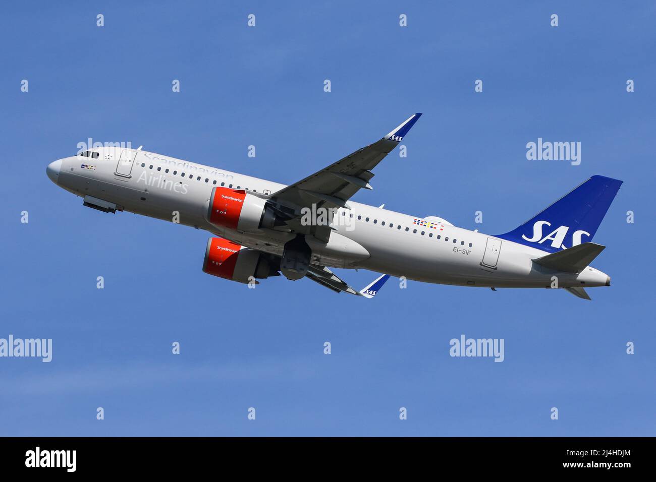 An Airbus A320 NEO operated by SAS departs from London Heathrow Airport Stock Photo