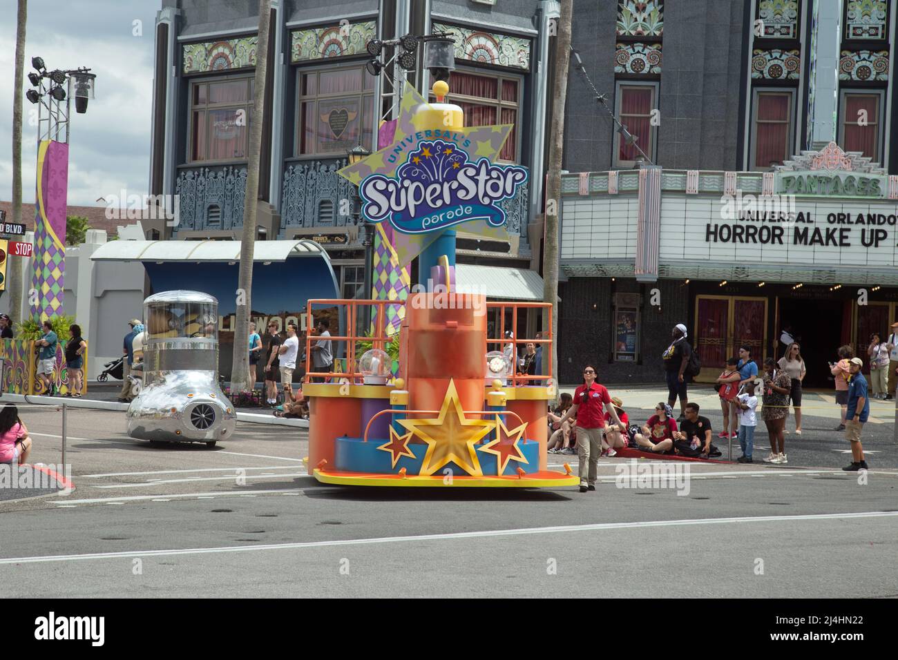 is the mardi gras parade at islands of adventure