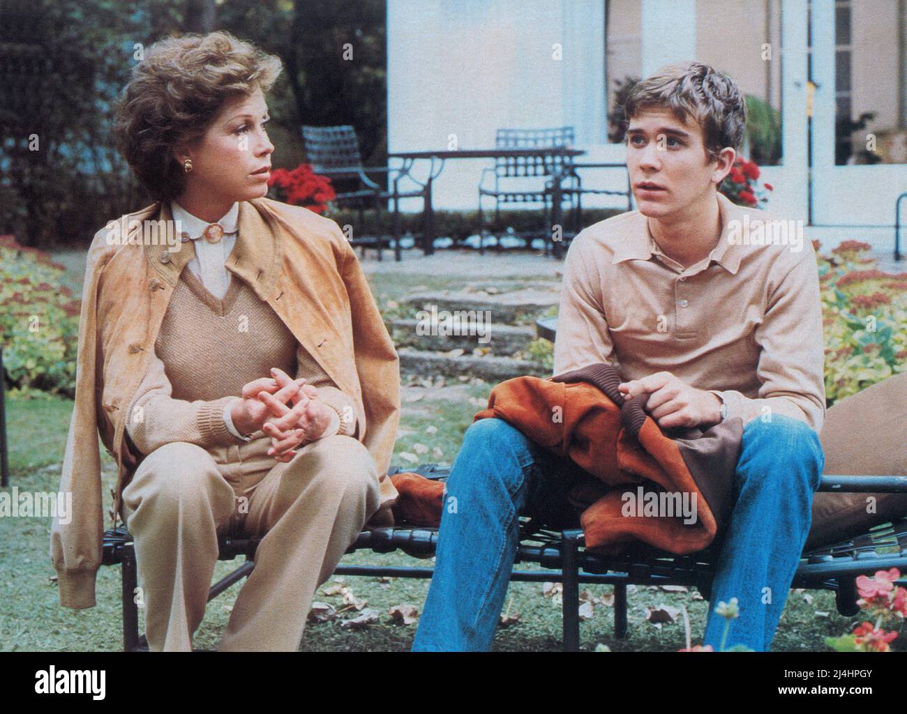 Mary Tyler Moore, Timothy Hutton, on-set of the film, 'Ordinary People', Paramount Pictures, 1980 Stock Photo