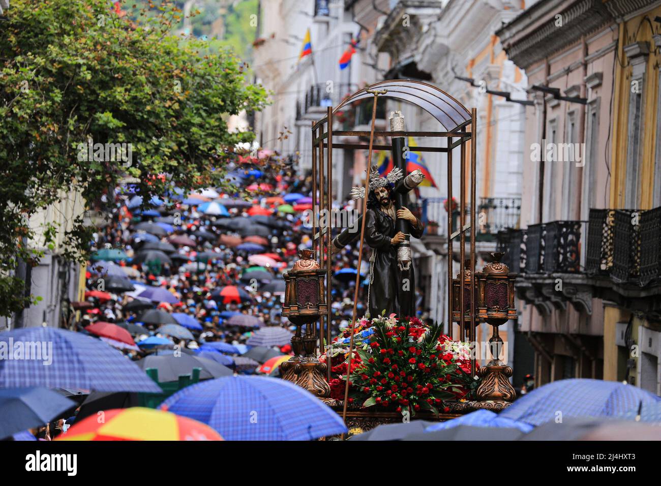 Quito, Ecuador. 15th Apr, 2022. Thousands of faithful the