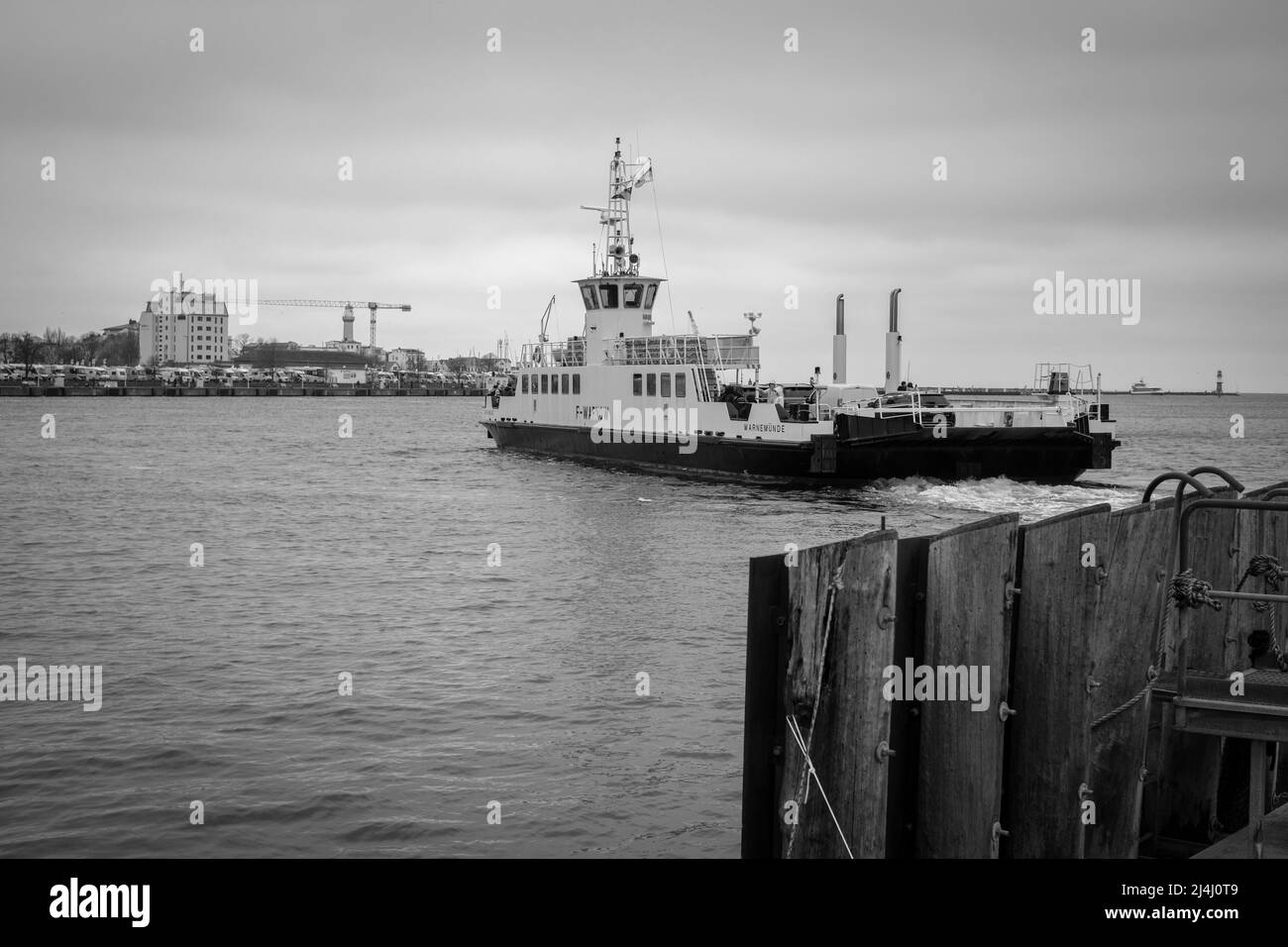 Ferryboat ferry boat ferries Black and White Stock Photos & Images - Alamy