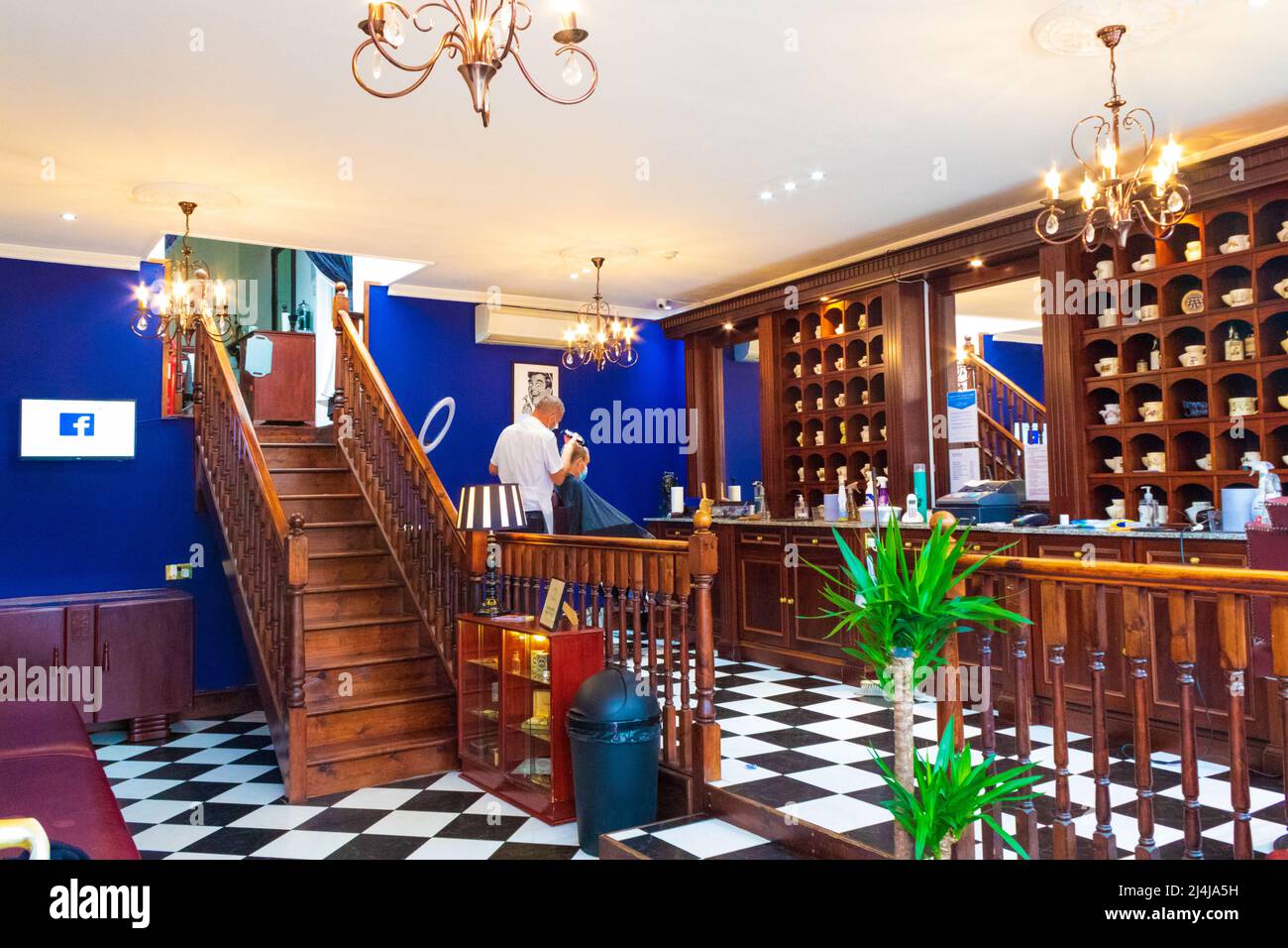 Salon torquay hires stock photography and images Alamy