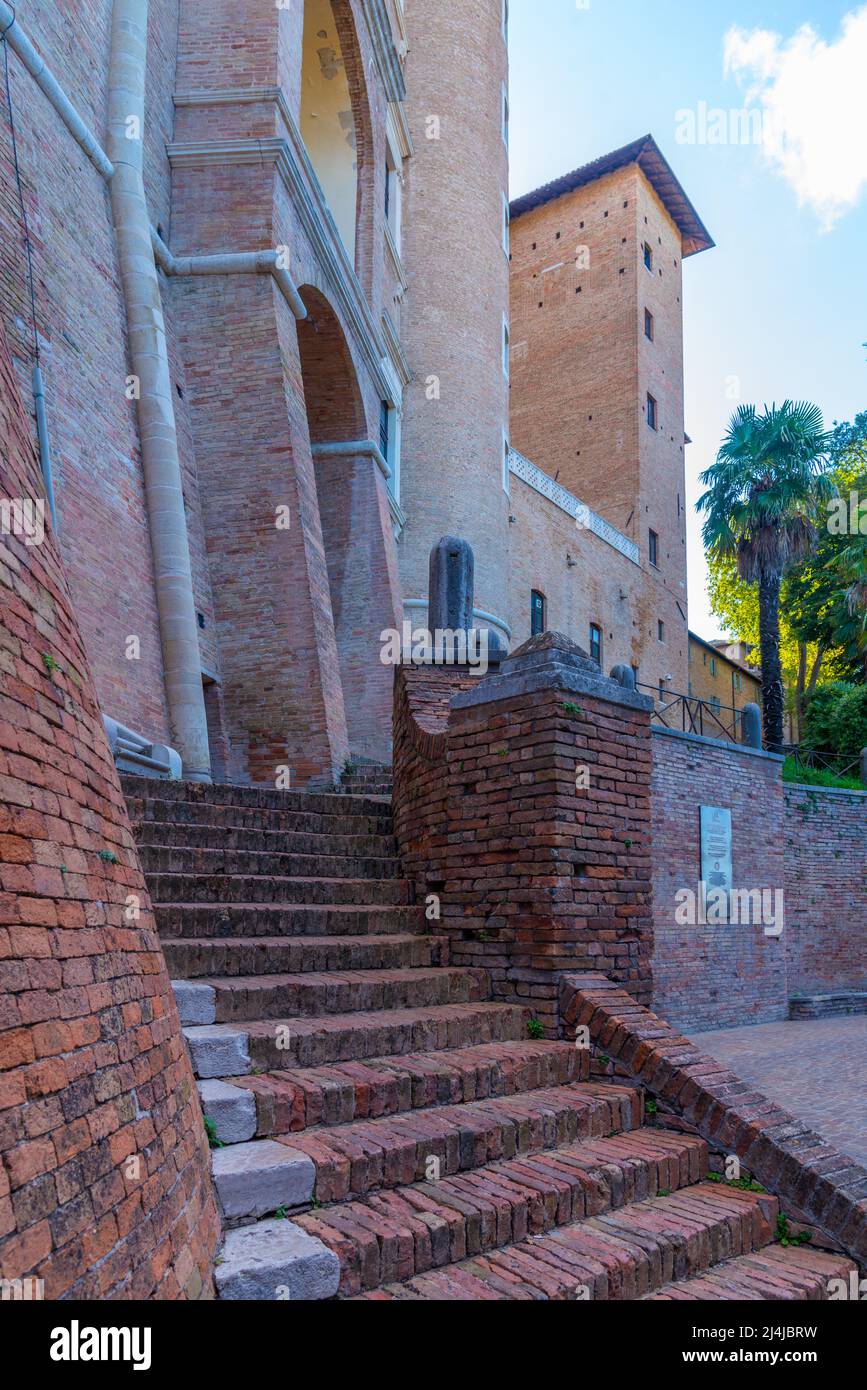 Urbino urban skyline panorama hi-res stock photography and images - Alamy