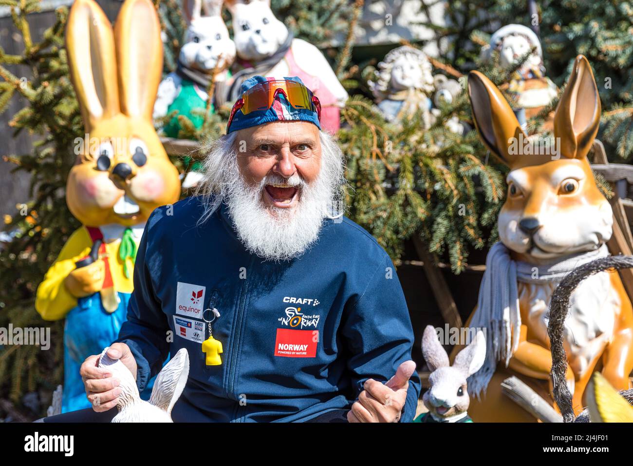 Franks Christmas 2022 16 April 2022, Brandenburg, Straupitz: Tour Devil Didi Senft Visits A  Garden Decorated For Easter. For 23 Years, The Owners Have Been  Transforming Their Property Into An Eye-Catcher For Visitors At Easter