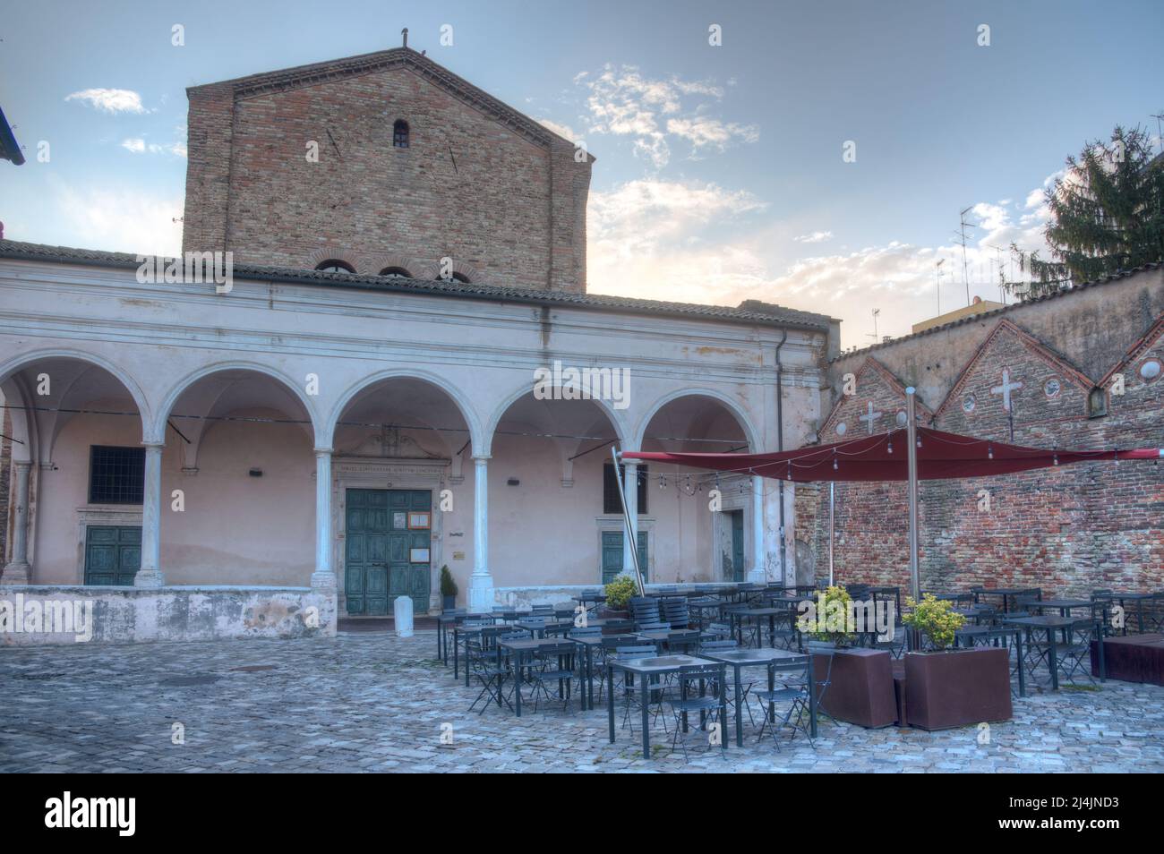 Basilica Of The Holy Ghost In Italian City Ravenna Stock Photo Alamy basilica-of-the-holy-ghost-in-italian-city-ravenna-stock-photo-alamy