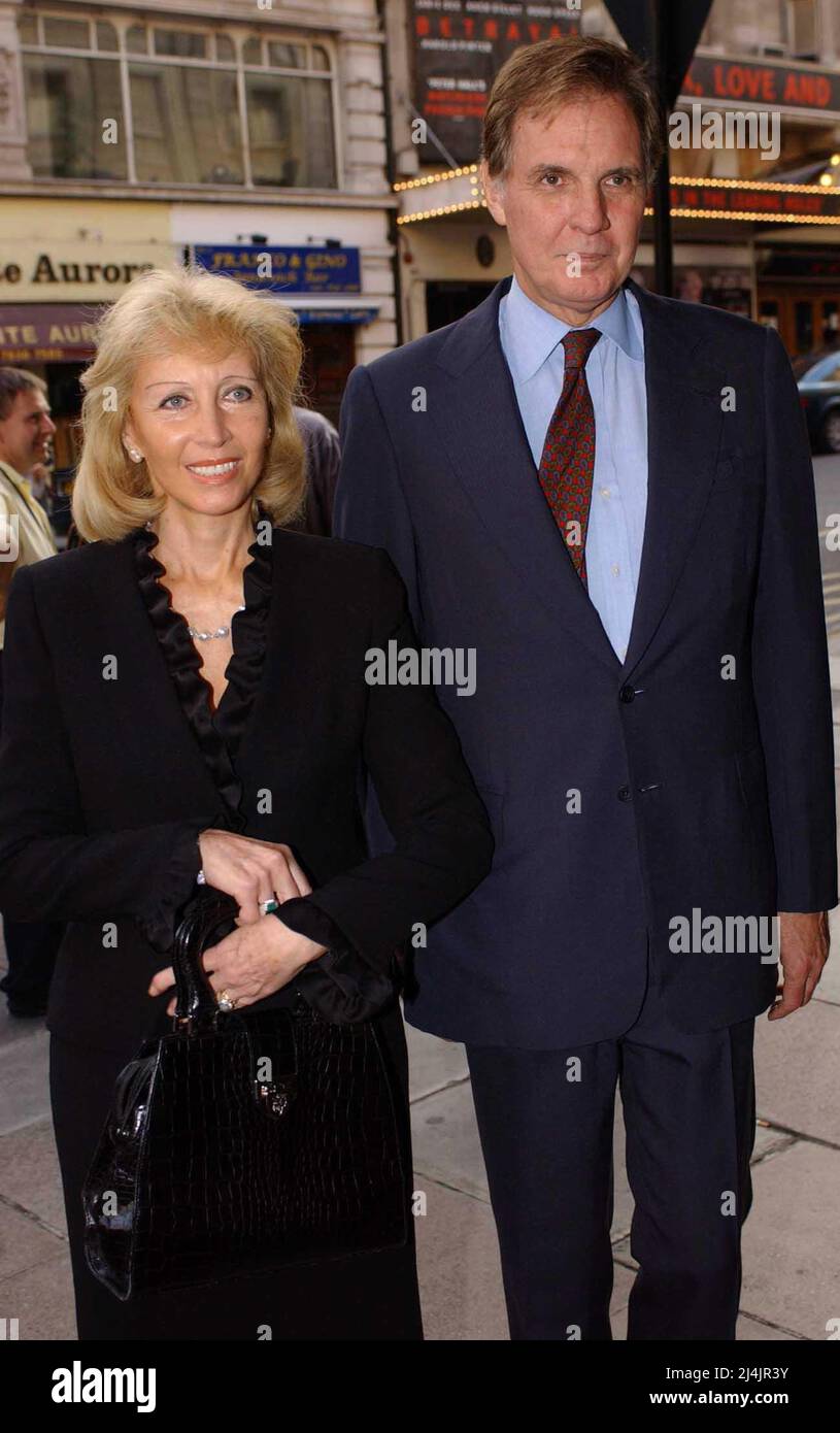 File photo dated 21/09/03 of Elizabeth Harris, the widow of actor Sir Richard Harris, with her new husband former Cabinet Minister Jonathan Aitken at the Strand Theatre in London. Welsh socialite Elizabeth Harris, who was married to a former Conservative Cabinet minister Jonathan Aitken, died at the Chelsea and Westminster Hospital at 11.10pm on Good Friday after a long illness. The one-time Rank starlet was previously married to actor Richard Harris, with whom she had three sons Damian, Jared and Jamie, who are all Hollywood-based actors or directors. Issue date: Saturday April 16, 2022. Stock Photo
