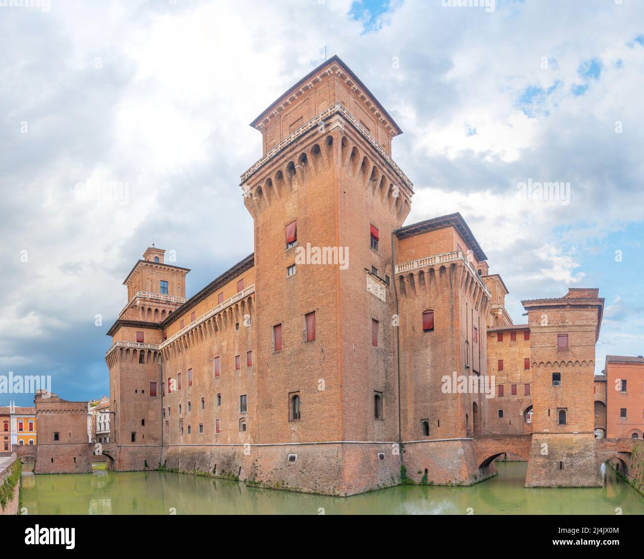Castello Estense in the Italian town Ferrara Stock Photo - Alamy