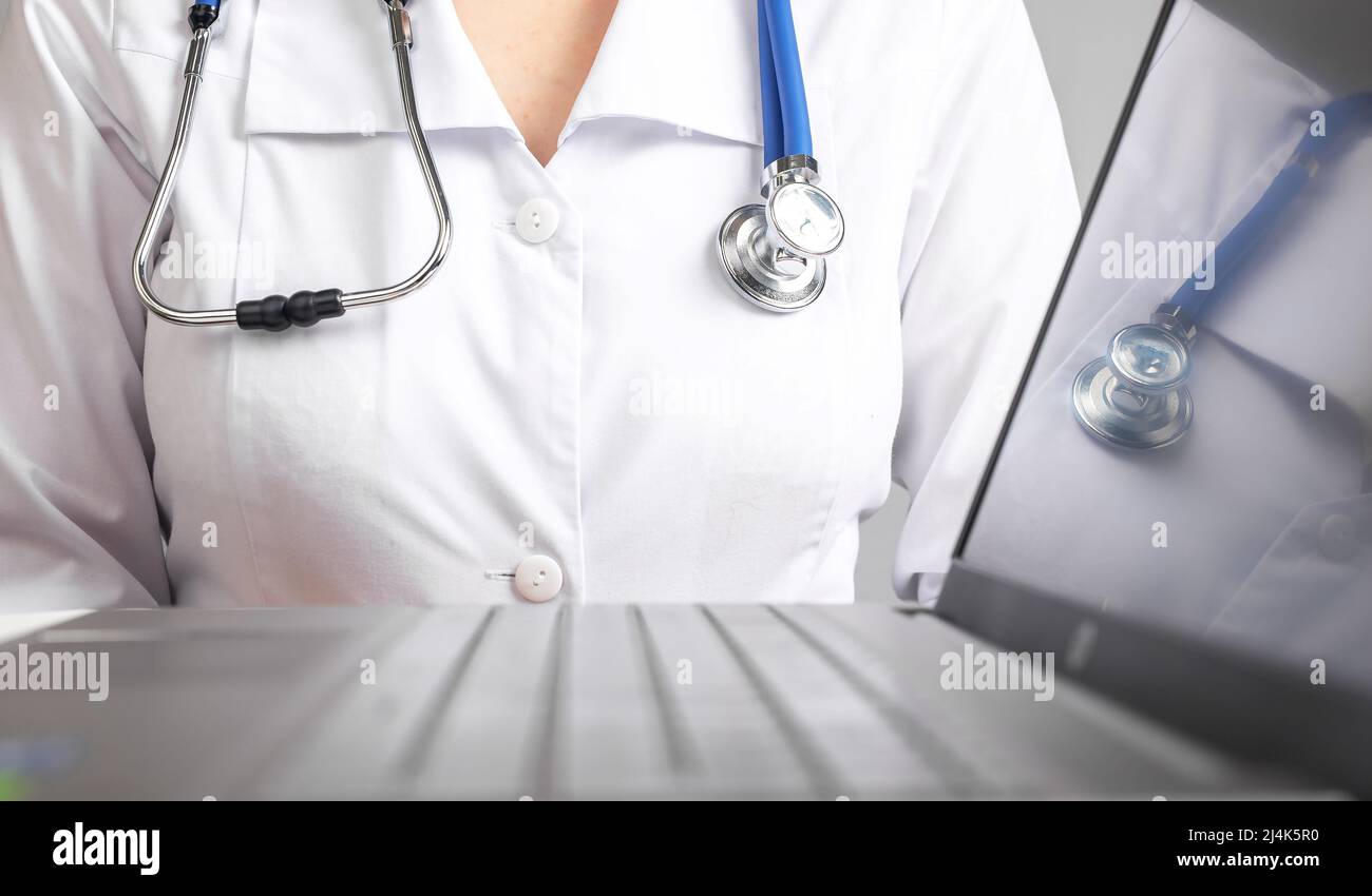 Telehealth meeting hi-res stock photography and images - Alamy