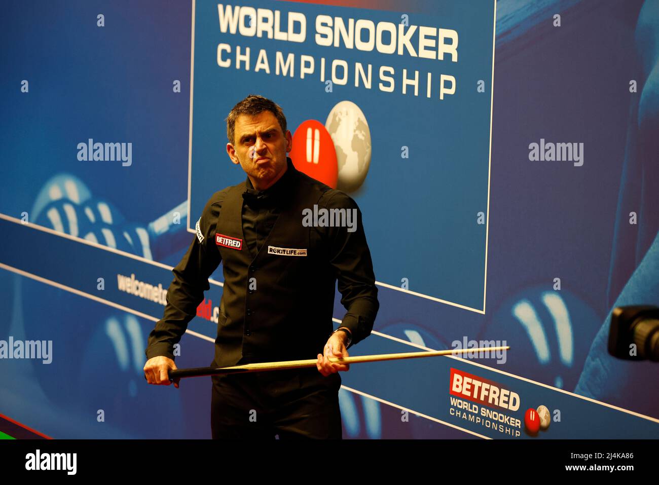 Ronnie O'Sullivan during day one of the Cazoo World Snooker Championship at  the Crucible Theatre, Sheffield. Picture date: Saturday April 15, 2023  Stock Photo - Alamy