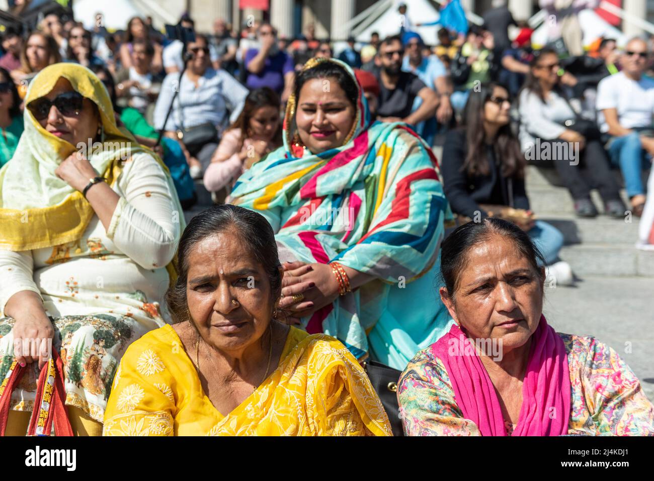 London, UK.  16 April 2022.  Women take part in the Vaisakhi festival in Trafalgar Square.  The event marks the Sikh New Year and is a celebration of Sikh and Punjabi culture.  Credit: Stephen Chung / Alamy Live News Stock Photo